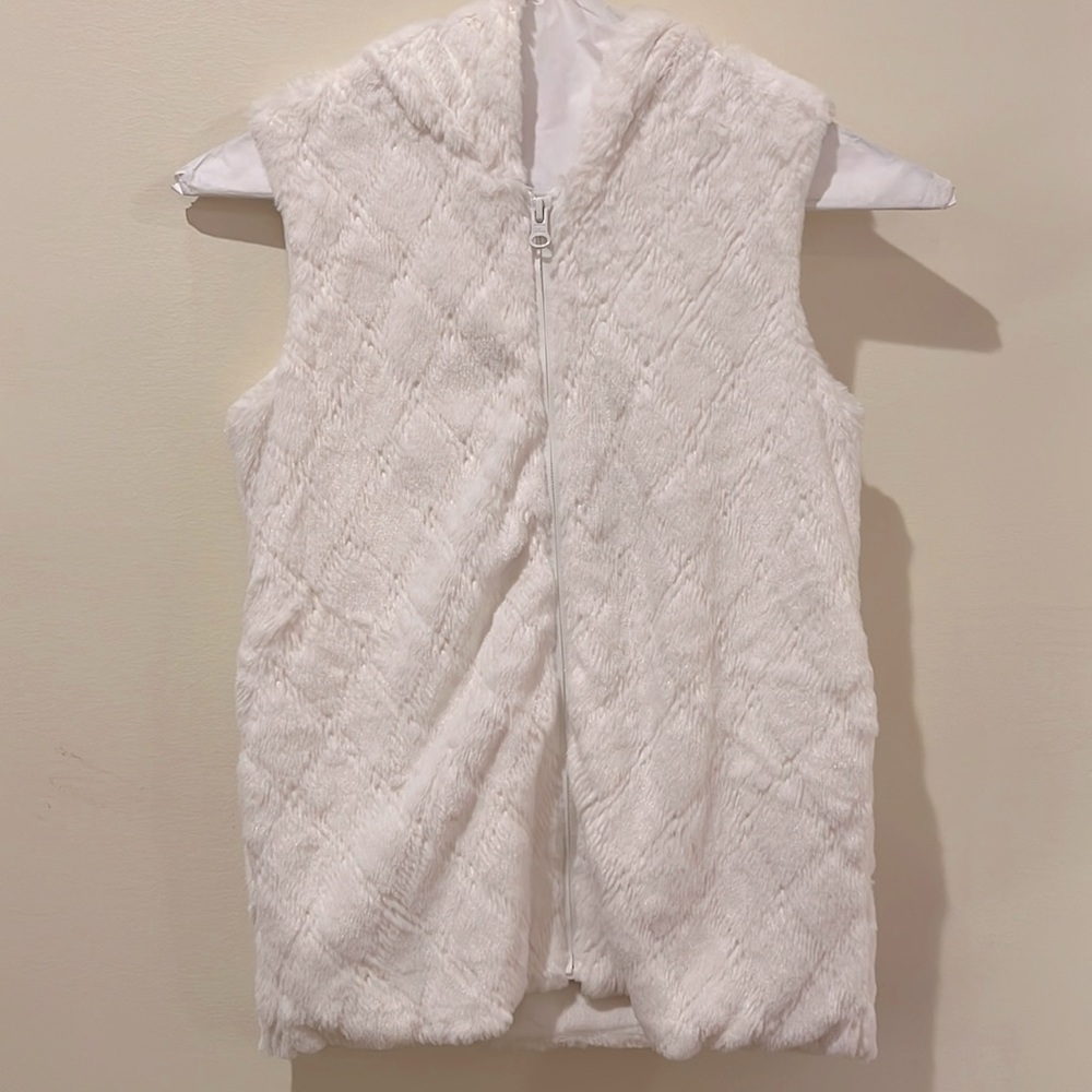 furry white Jenny Candy vest size youth 10